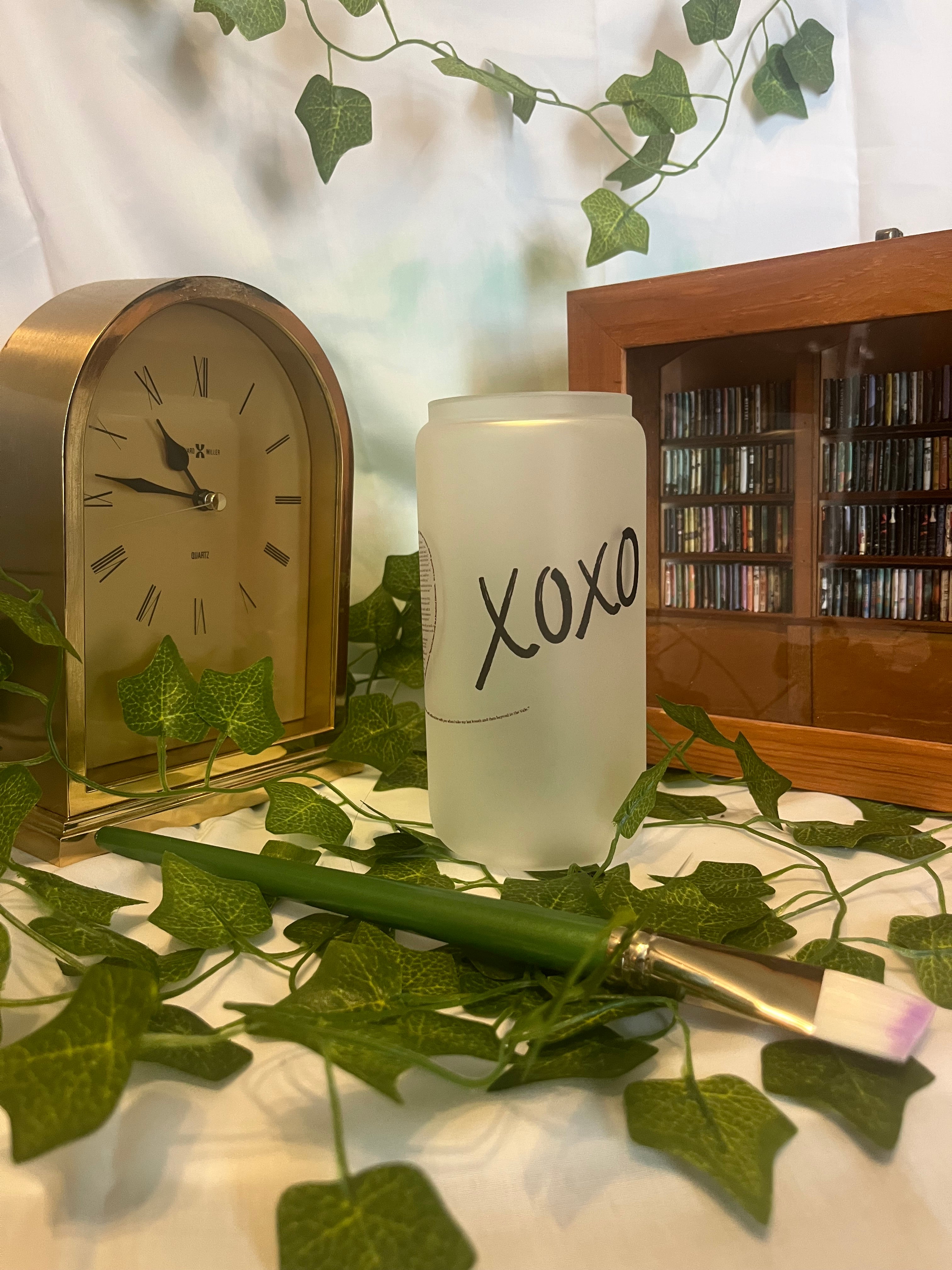 Xoxo glass